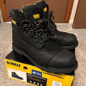Dewalt  size 11.5 steel toe mens work boots